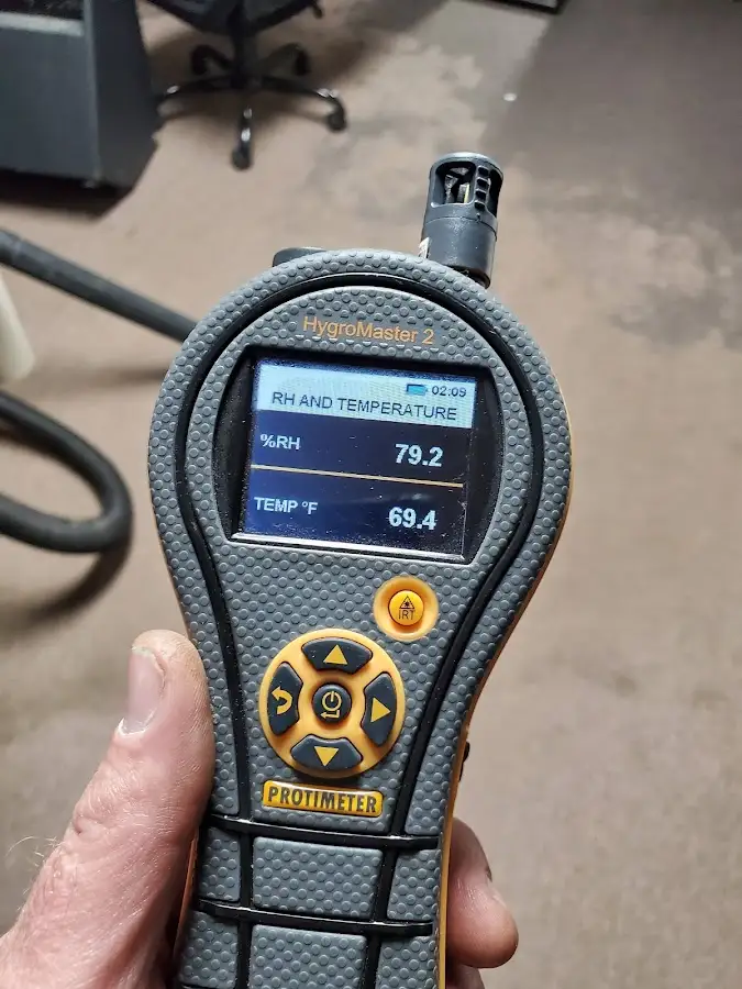 Moisture meter humidity assessment for Mold Remediation & Removal in Calumet Park